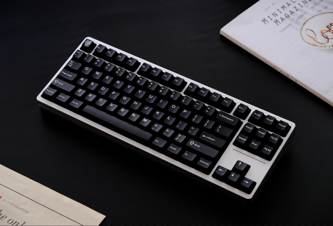 WOB White Over Black Keycaps Set