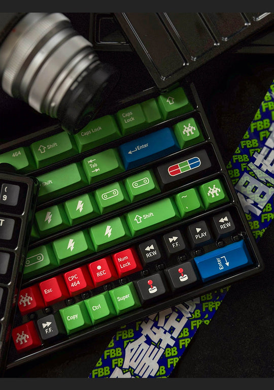 464-keycaps-set-Green-close-up-shot-right-angle