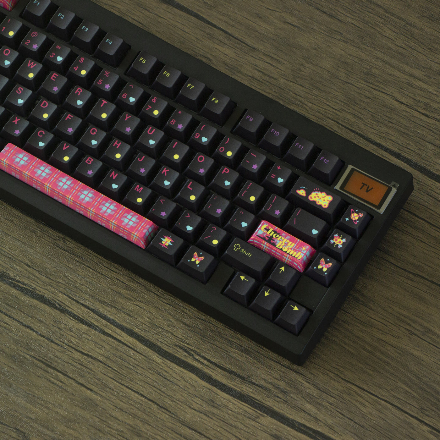 GMK81 Keyboard Cherrybomb Black