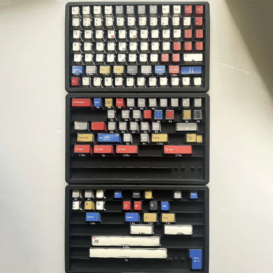 retro_mixed_light_keycaps_set